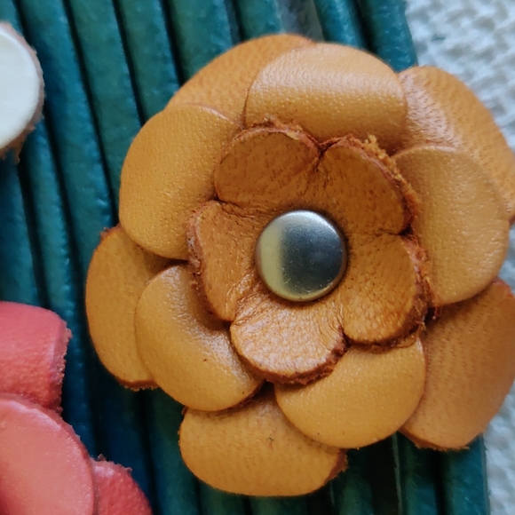 NWOT leather floral cuff bracelet - Picture 6 of 9